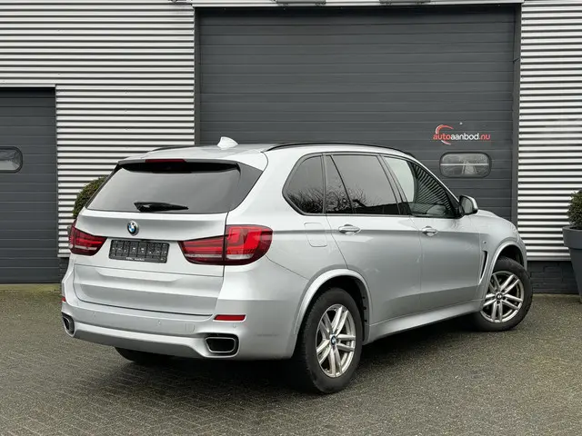 BMW X5 xDrive30d High Executive M-Sport | Panoramadak | Head-Up Display | Camera | Dodehoek Detectie...