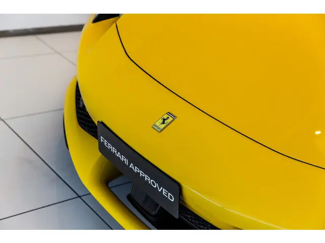 Ferrari 296