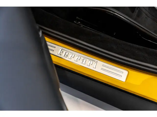 Ferrari 296
