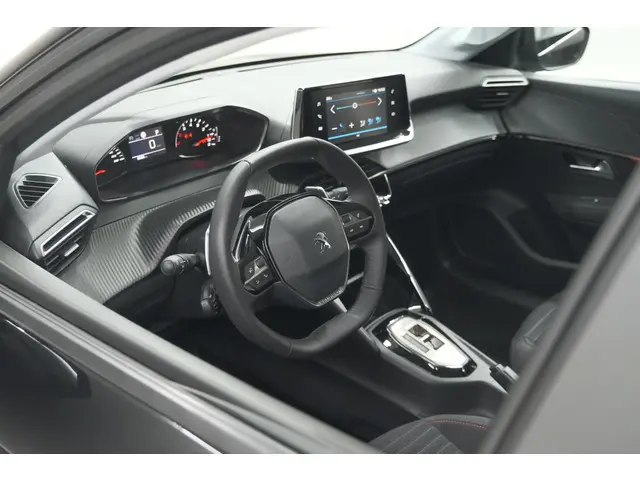 Peugeot 208 PureTech 100 EAT8 Active Pack | Parkeersensoren | Apple Carplay | Airco