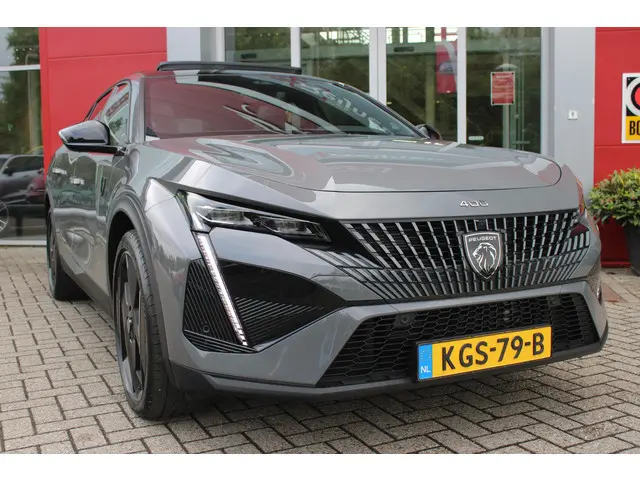Peugeot 408