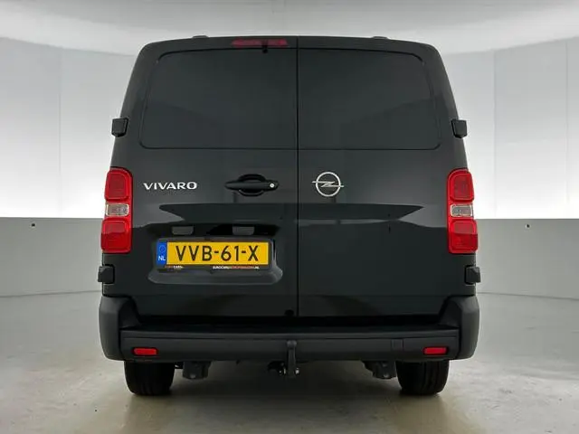Opel Vivaro 145pk Automaat L3H1 Dubbele cabine Navigatie Camera Trekhaak Apple carplay Parkeersensor...
