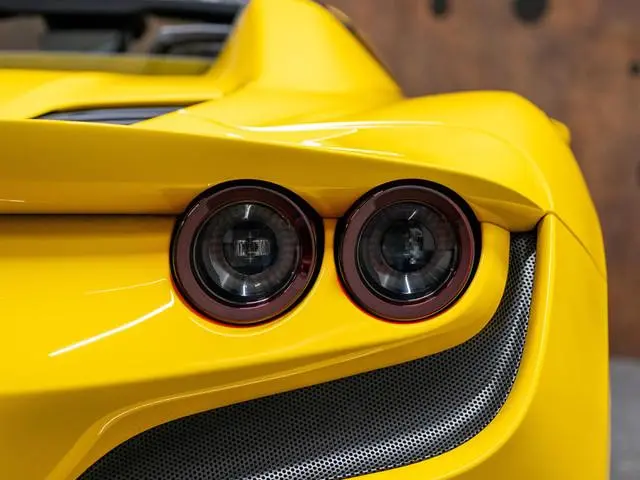 Ferrari F8 Spider