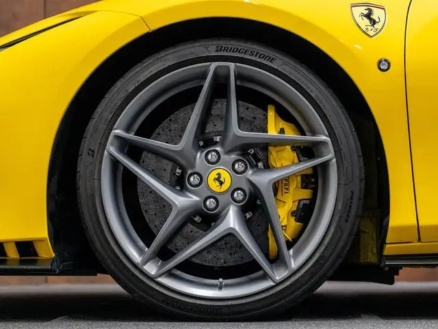 Ferrari F8 Spider