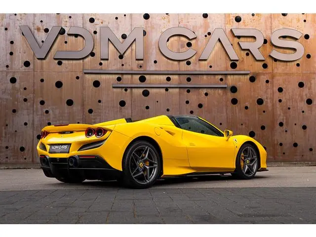 Ferrari F8 Spider