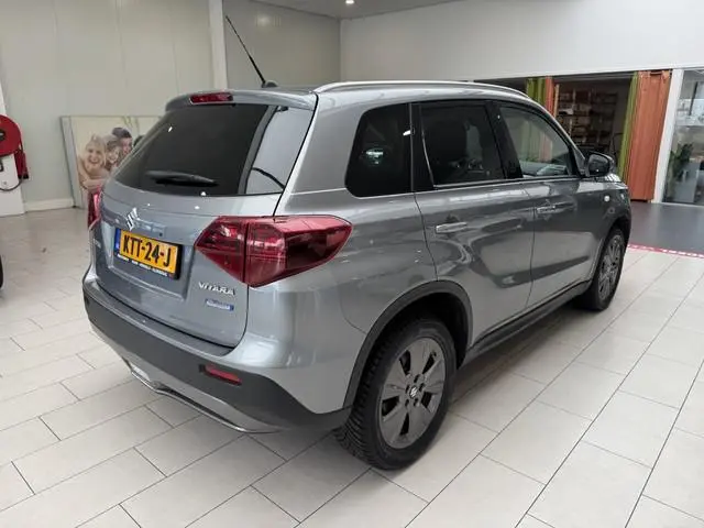 Suzuki Vitara 1.4 Boosterjet Select [ 1500 KG Trekgewicht | ALL-SEASON | APPLE CARPLAY | CAMERA ]