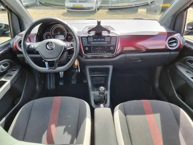Volkswagen up!