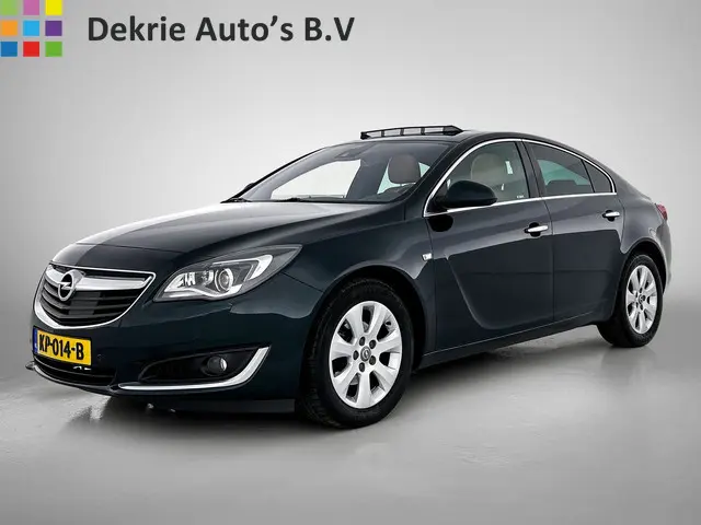Opel Insignia 1.6 T 170PK Automaat Executive 5Drs / Schuifdak / Leder / Pdc+Camera / Stuur-stoelverw...
