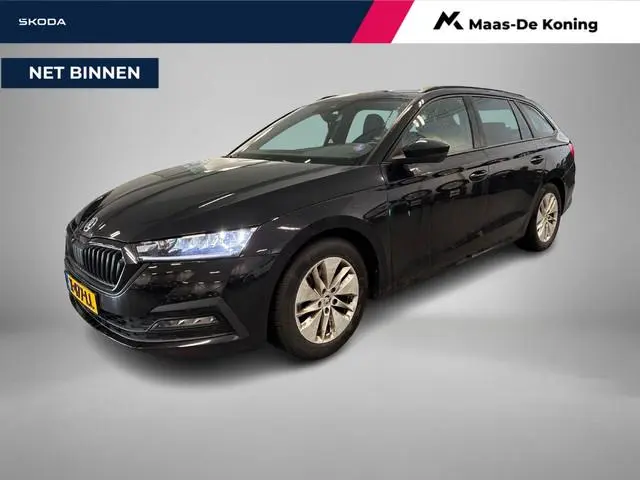Skoda Octavia Combi 1.0 e-TSI 110pk DSG Business Edition · Apple/Android Car Play · Wegklapbare Trek...