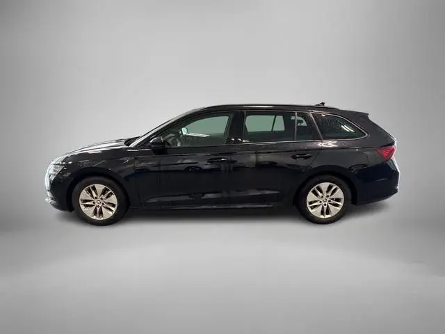 Skoda Octavia Combi 1.0 e-TSI 110pk DSG Business Edition · Apple/Android Car Play · Wegklapbare Trek...