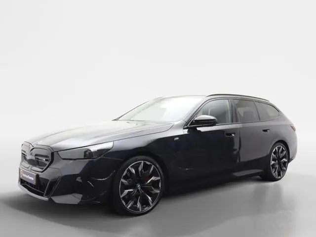 BMW i5 M60 xDrive | M-SPORT PRO | Pano | Bowers & Wilkins | Trekhaak