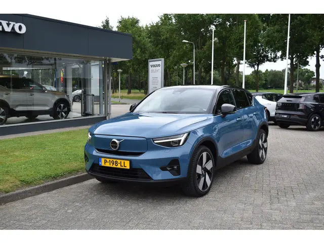 Volvo C40 Recharge 408PK Twin Intro Edition 78 kWh | 20" LMV | Trekhaak | Harman/Kardon | Getint gla...