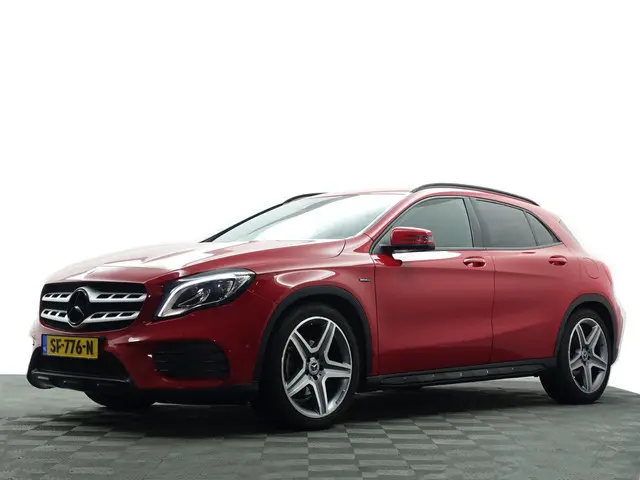 Mercedes-Benz GLA-klasse 180 AMG Night Edition Aut- Keyless, Camera, Sfeerverlichting, Sport Interie...