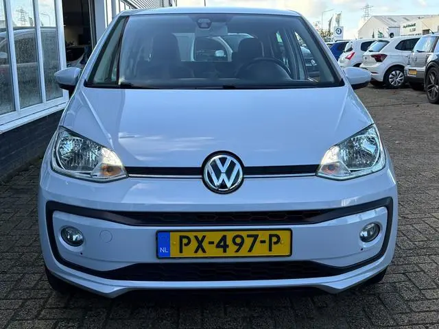 Volkswagen Up! 1.0 BMT high up! | Clima | Parkeersensoren | Stoelverwarming | Cruise