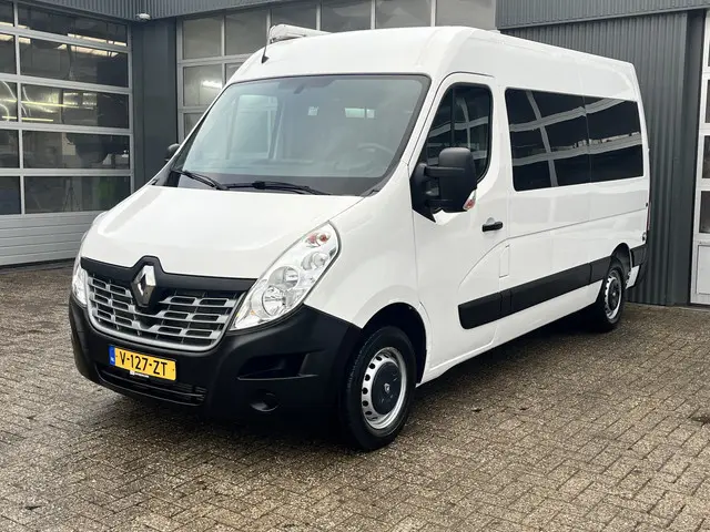 Renault Master T35 2.3 dCi L2H2 4.832km origineel!! BTW vrij!! Ideaal voor camper ombouw!! Airco Cru...