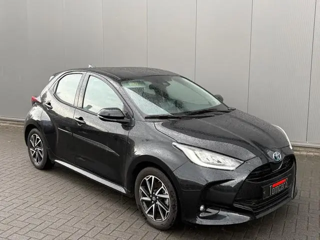 Toyota Yaris 1.5i Full-Hybrid 116PK Dynamic Carplay-android/Camera/Adapt.-cruise/Stoelverwarming