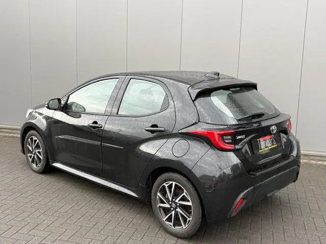 Toyota Yaris 1.5i Full-Hybrid 116PK Dynamic Carplay-android/Camera/Adapt.-cruise/Stoelverwarming