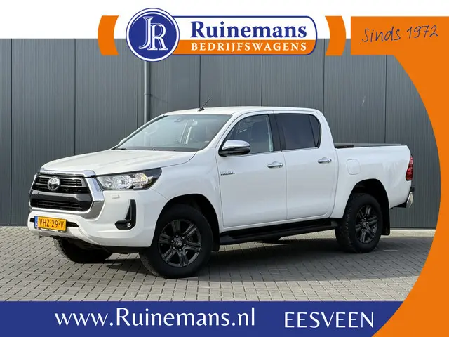 Toyota HiLux 2.4 D-4D AUTOMAAT / 4x4 / 1e EIG. / 3.500 KG AHG / CAMERA / TREKHAAK / ECC / CRUISE / C...