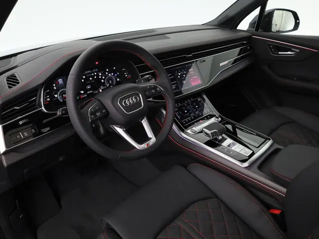 Audi Q7 Pro Line S 55 TFSI e 290 kW / 394 pk quattro