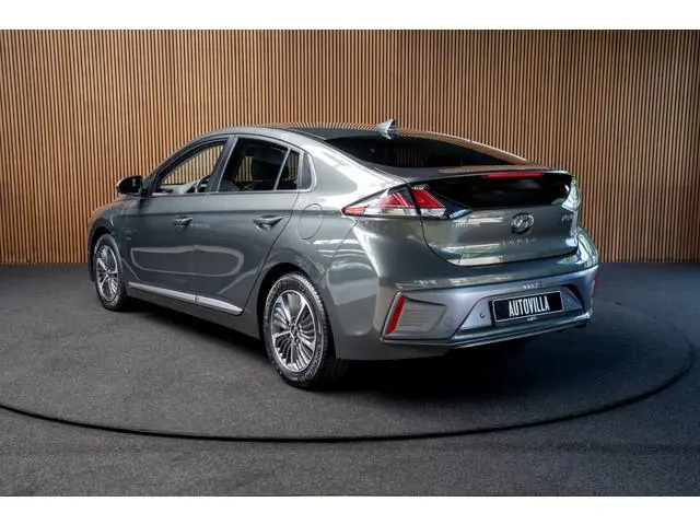 Hyundai IONIQ 1.6 GDi PHEV Navi Leer Camera Infinity Climate Stoelventilatie Stoelverwarming voor &...