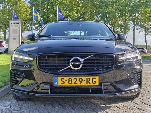 Volvo S60 T6 350PK AWD Recharge Plus Dark | BLIS | Pano | Carplay | Elektr. Stoelen | PDC V+A | ACC