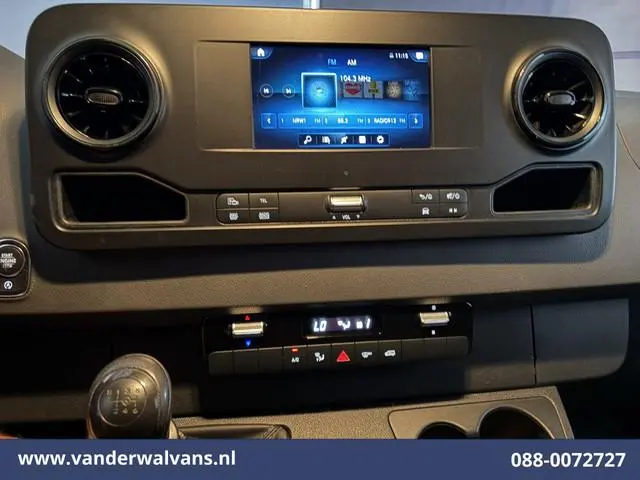 Mercedes-Benz Sprinter 314 CDI 143pk L2H2 Euro6 Airco | Navigatie | Trekhaak | Camera | Apple Carpla...