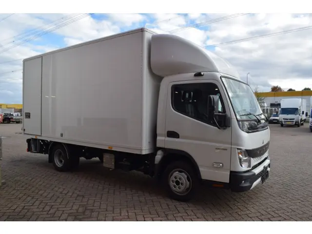 FUSO Canter
