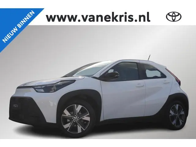 Toyota Aygo X Hybrid 115 play, Go Pack, Apple Carplay/Android Auto, €1.500 Inruilpremie!