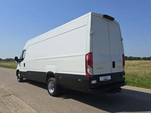 Iveco Daily 35C14V 2.3 410 H2 L4 H2 - 140 Pk - Euro 6 - Airco - Cruise Control