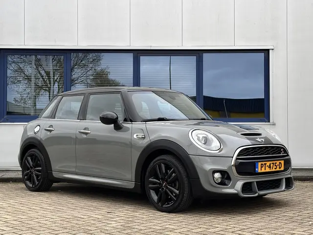 Mini Mini 2.0 Cooper S JCW l NL AUTO l Dealeronderhouden l