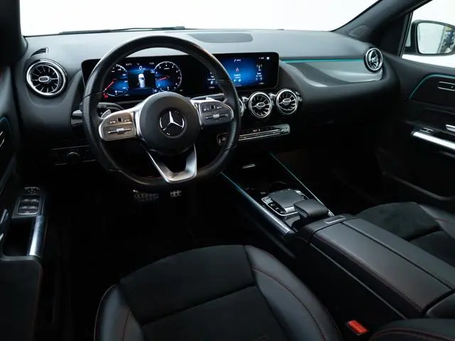 Mercedes-Benz B-klasse 200 Business Solution AMG | Stoelverwarming | Camera | Cruise | Elektrische a...
