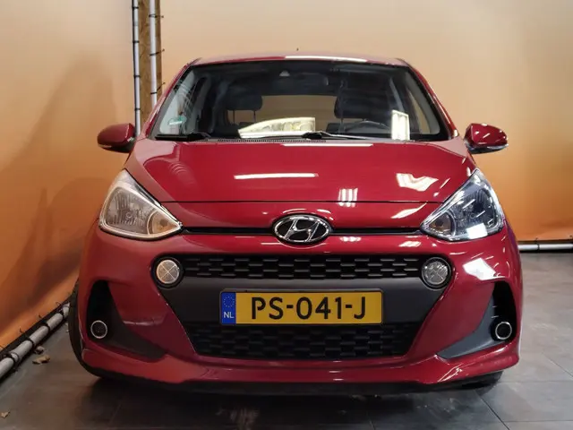 Hyundai i10 1.0i i-Premium cruise contr | lmv | navi | clima | dealer onderhouden