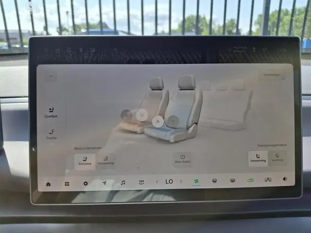 Leapmotor C10