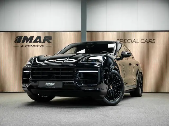 Porsche Cayenne Coupé 3.0 E-Hybrid Black Edition Prachtige Porsche Cayenne uitgevoerd met vele optie...