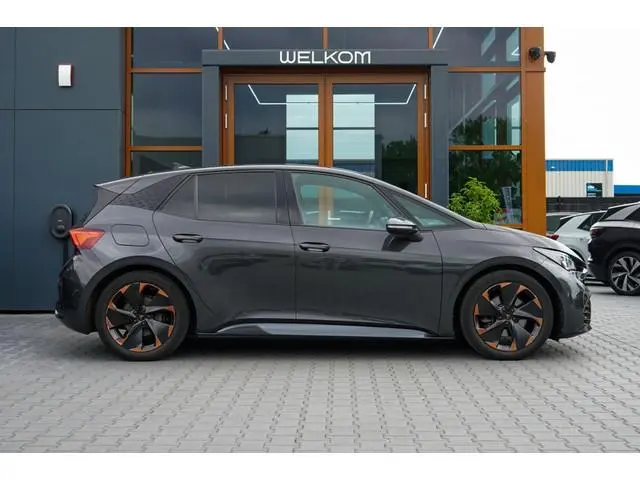 Cupra Born