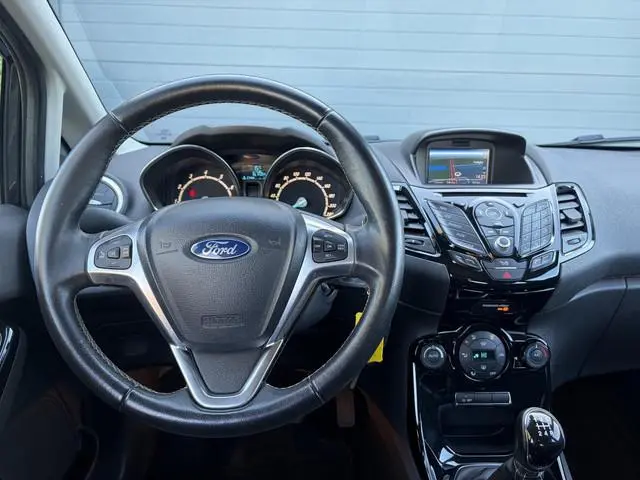 Ford Fiesta 1.0 EcoBoost Titanium ✓2e Eigenaar✓Navi✓Airco✓Recent beurt gehad✓Cruise✓Lm velgen✓5 Deur...