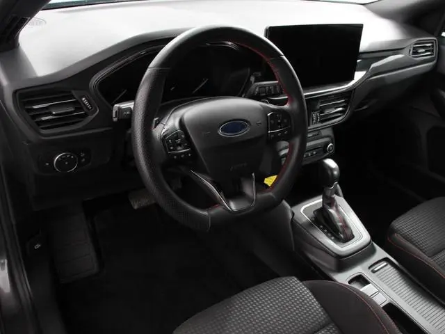 Ford Focus 1.0 Focus 125 PK HB ST-Line Automaat Navi Climate control cruise control Carplay LM velge...