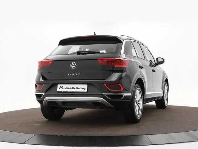 Volkswagen T-Roc 1.5 TSI 150pk DSG Style · Camera · Dodehoeksensor · Apple/Android Car Play · Naviga...