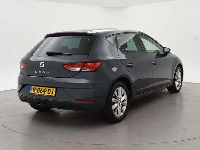 SEAT Leon 1.5 TSI STYLE ULTIMATE EDITION+ TREKHAAK | CARPLAY | CAMERA | DAB | NAVIGATIE