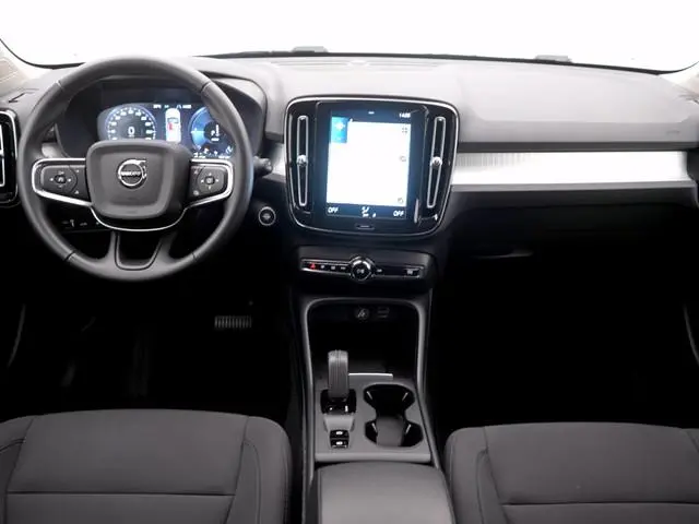 Volvo XC40 1.5 T4 Recharge R-Design Expression | 360 camera | Navigatie
