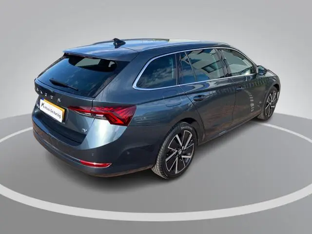 Skoda Octavia Combi 1.4TSI iV PHEV 150kW/204PK Sportline Business · Apple/Android Car Play · Stoelve...
