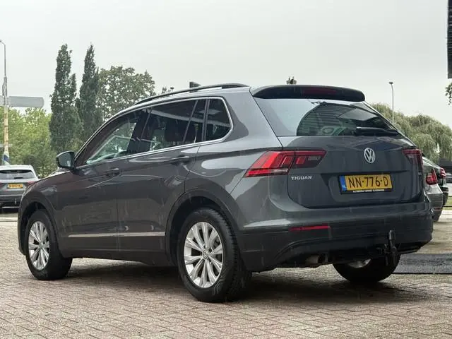 Volkswagen Tiguan 1.4 TSI ACT Comfortline. | AUTOMAAT | 1E EIG | TREKHAAK | CRUISE | PDC |
