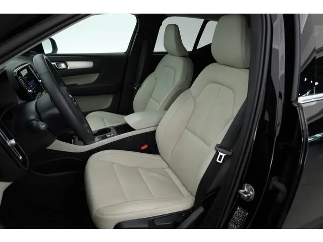 Volvo XC40 1.5 T5 Recharge Inscription | Leder | Pilot Assist | Camera | Stoel- Stuurverw. | Harman...