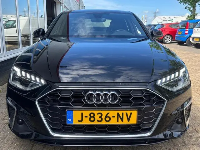 Audi A4 Limousine 35 TFSI Launch edition Sport | S Line | Virtual Cockpit | Automaat | Cruise