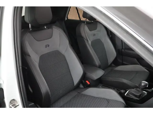 Volkswagen T-Roc R 2.0 TSI 300pk 4Motion Panoramadak Virtual cockpit Camera Keyless LED Stoelverwarm...