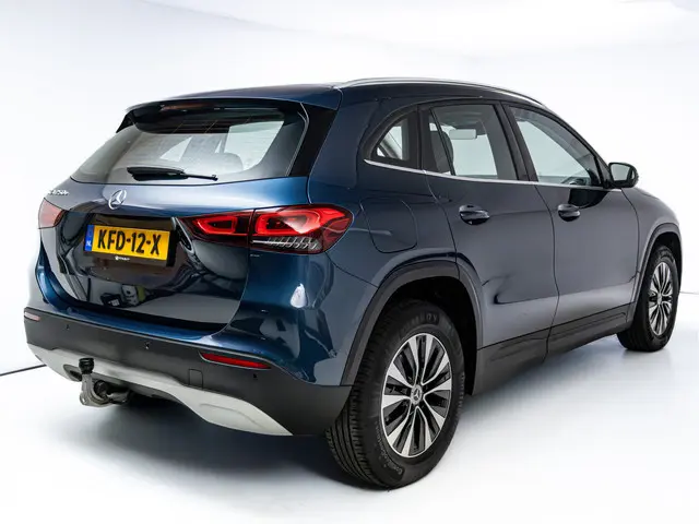 Mercedes-Benz GLA-klasse 250 e Business Line | Elec. trekhaak | Panoramadak | Leer | Elec. stoelen m...