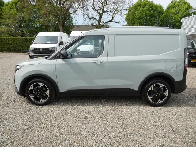 Ford Transit Courier