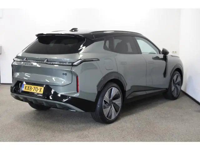 Lynk & Co 08