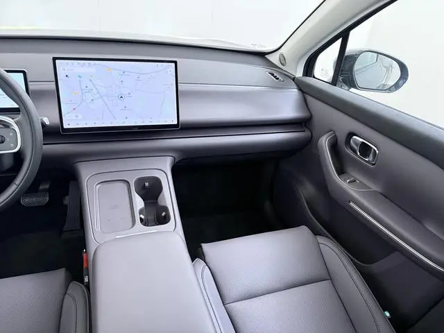 Leapmotor C10