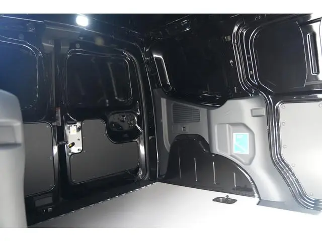 Ford E-Transit Courier